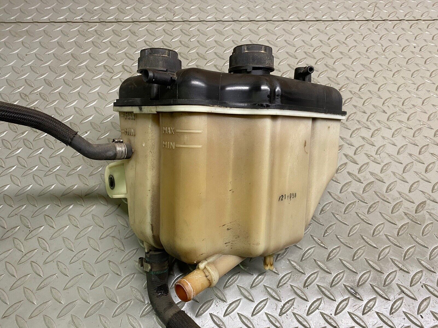 MASERATI 14-20 QUATTROPORTE GHIBLI LEVANTE COOLANT OVERFLOW RESERVOIR