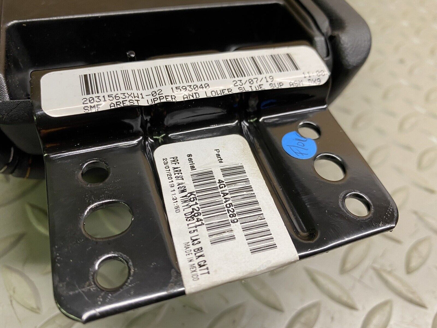 JEEP COMPASS CENTER CONSOLE ARMREST ARM REST LID COVER OEM 2017 - 2021