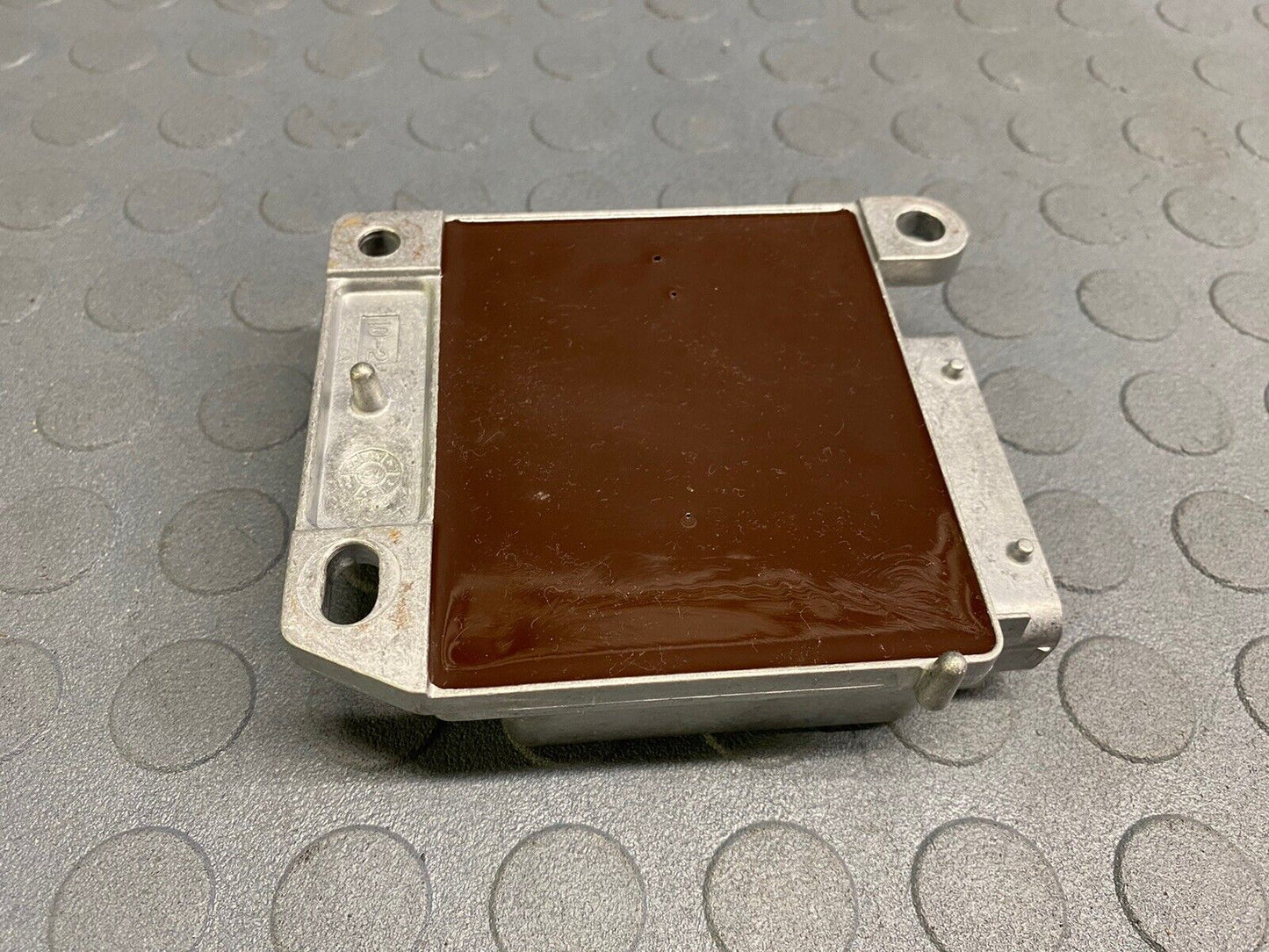 2004 Cadillac XLR Safety Restraint Control Module 10352872 OEM