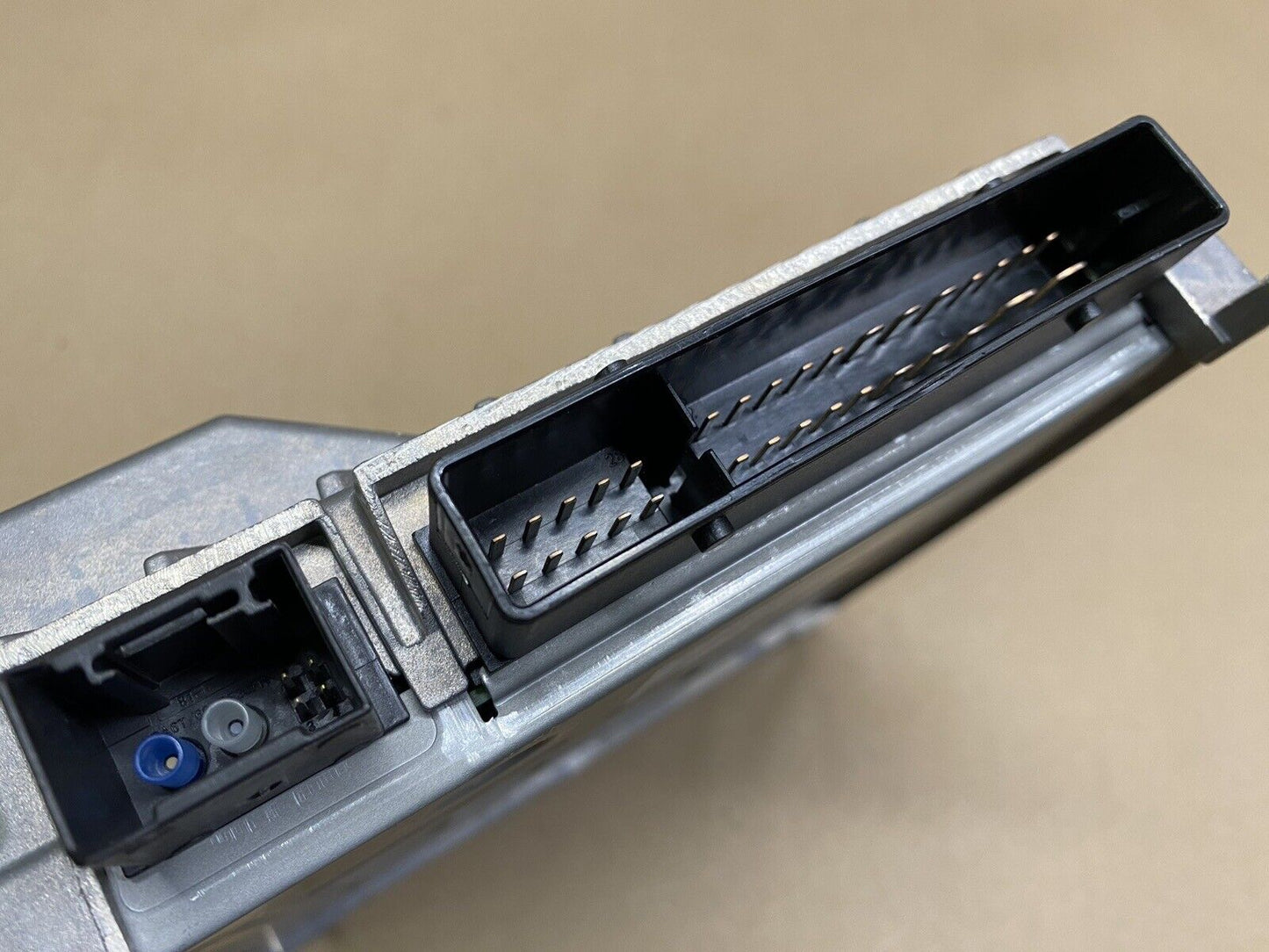 W205 MERCEDES 19 C CLASS BERMESTER STEREO AUDIO SOUND AMPLIFIER PREMIUM AMP