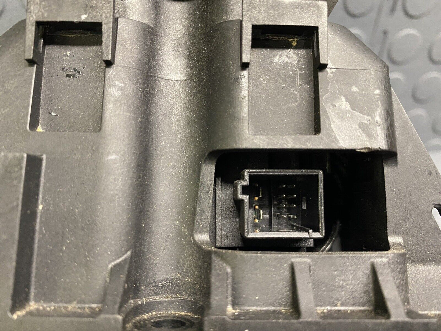 01-04 Mercedes R170 SLK SLK320 SLK230 Crossfire Gear Floor Shifter 2001-2004