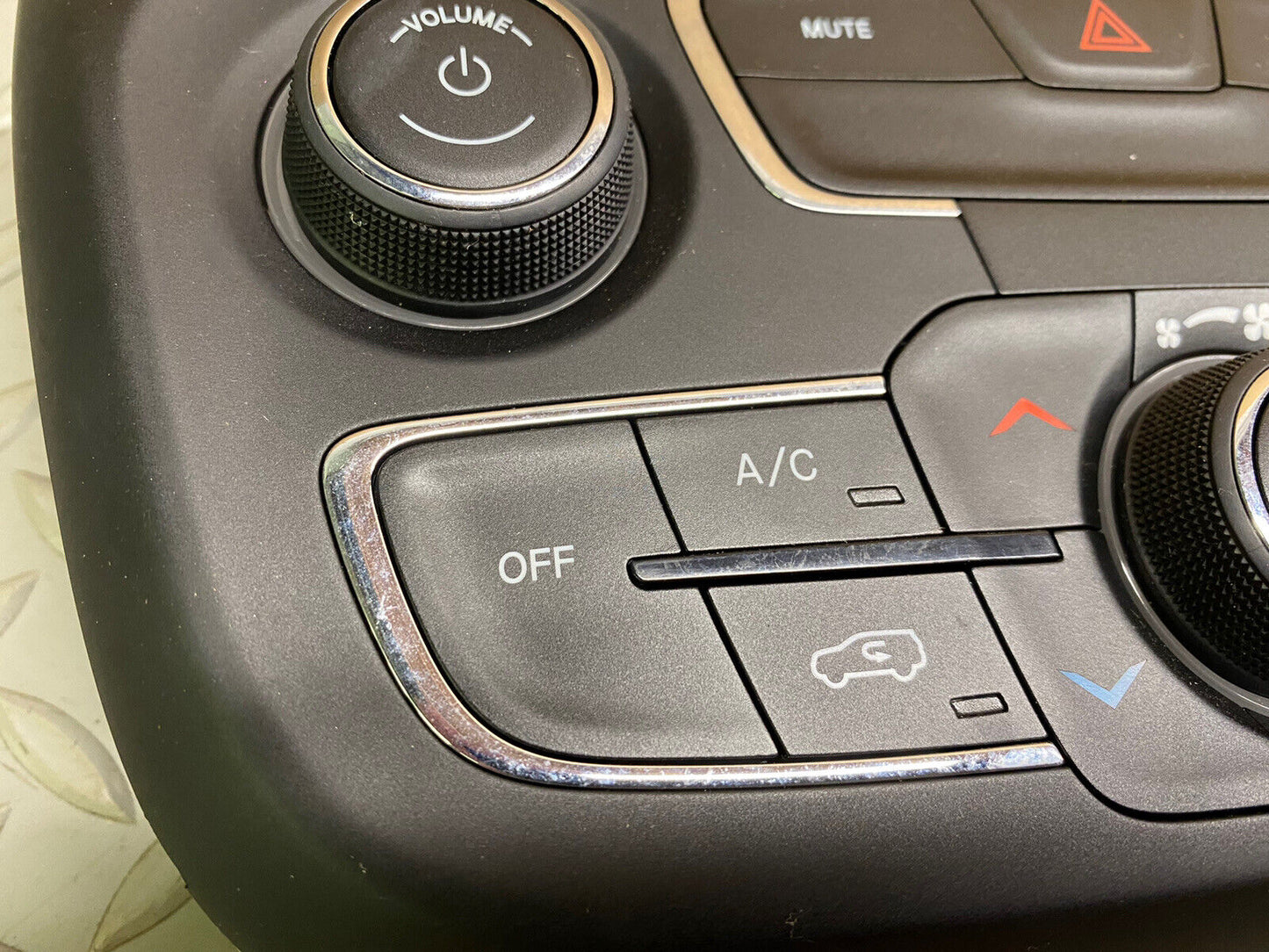 2019-2021 Jeep Compass Auto Dual Climate AC Heater Temperature Radio Control OEM