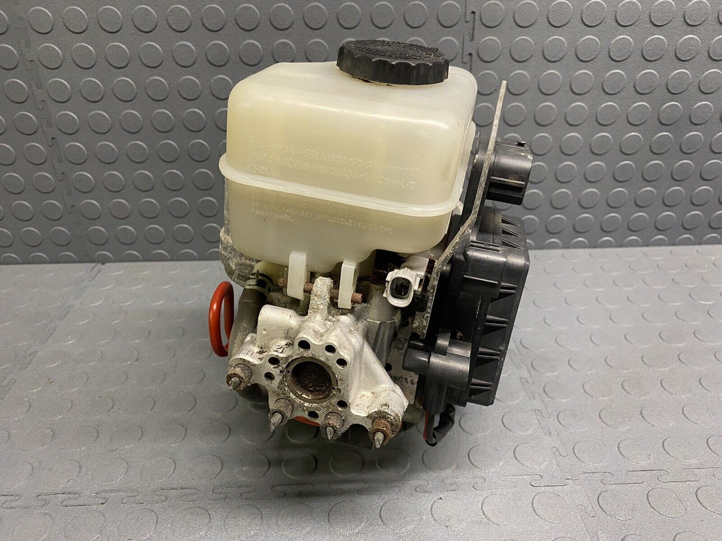 2005-2009 LEXUS GX470 TOYOTA 4RUNNER ABS BRAKE MASTER CYLINDER PUMP 89541-35050