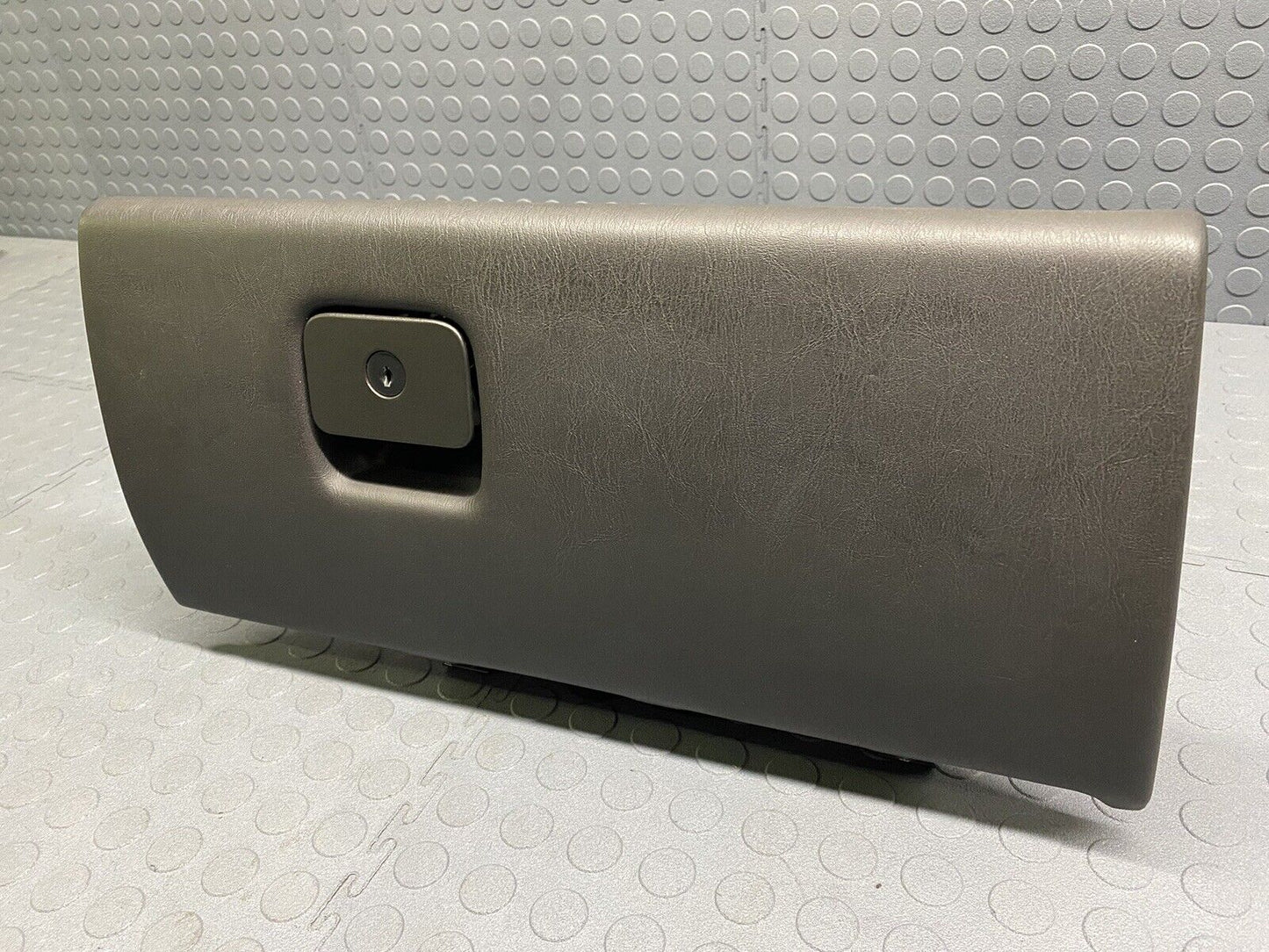 04-06 Cadillac XLR Dash Dashboard Glove Box Compartment Black OEM 65k NICE