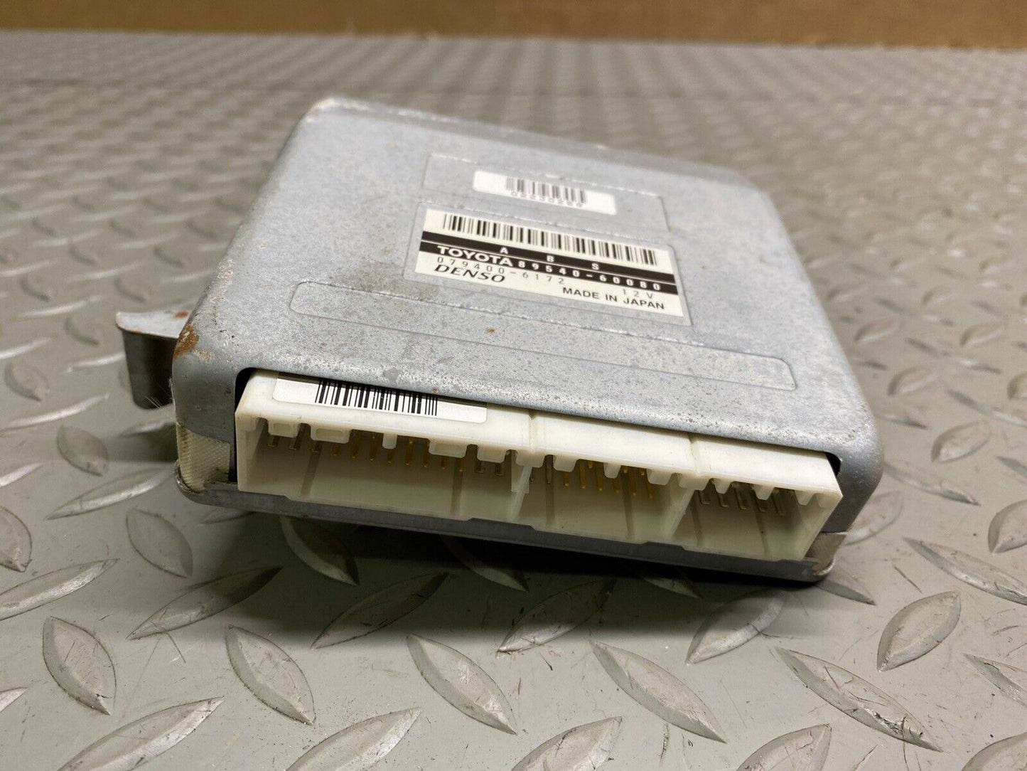 Toyota Land Cruiser OEM UZJ100 ABS Skid Control Module 89540-60080