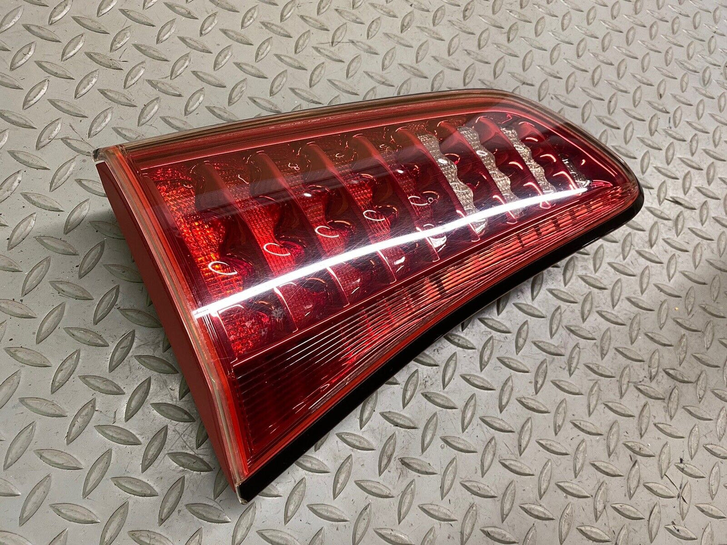 2011-2017 INFINITI QX56 QX80 LEFT DRIVER REAR INNER LED TAIL LIGHT LAMP