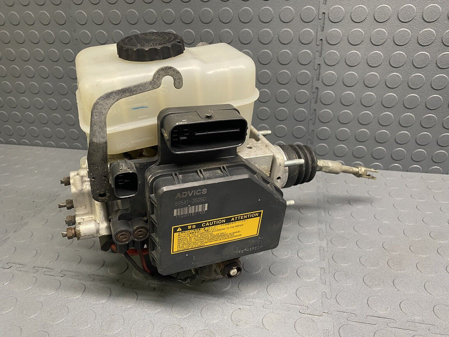 2005-2009 LEXUS GX470 TOYOTA 4RUNNER ABS BRAKE MASTER CYLINDER PUMP 89541-35050