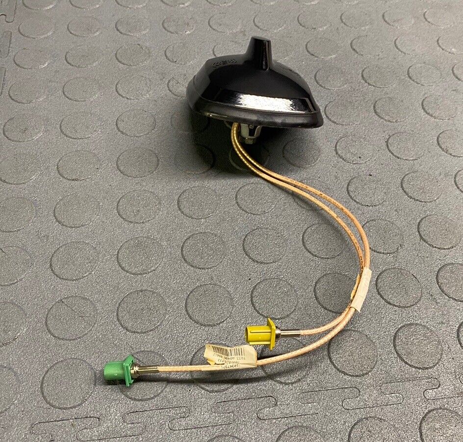 Cadillac XLR XM Satellite Radio Antenna Black Trunk Lid Mounted
