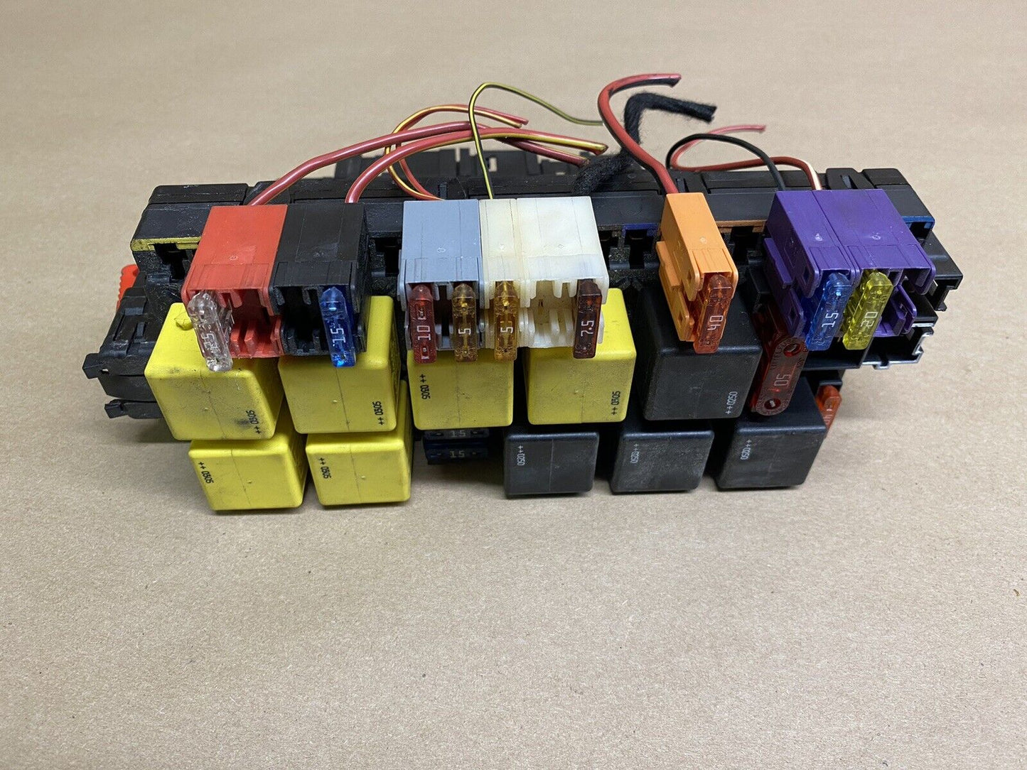 2001-2006 Mercedes W220 W215 AMG Front Left SAM Relay Fuse Box A0345459432