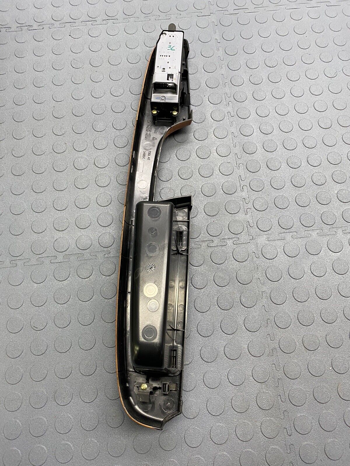 Toyota Sienna 2004- 2010 Left Front Driver Door Panel Arm Rest Woodgrain Gray