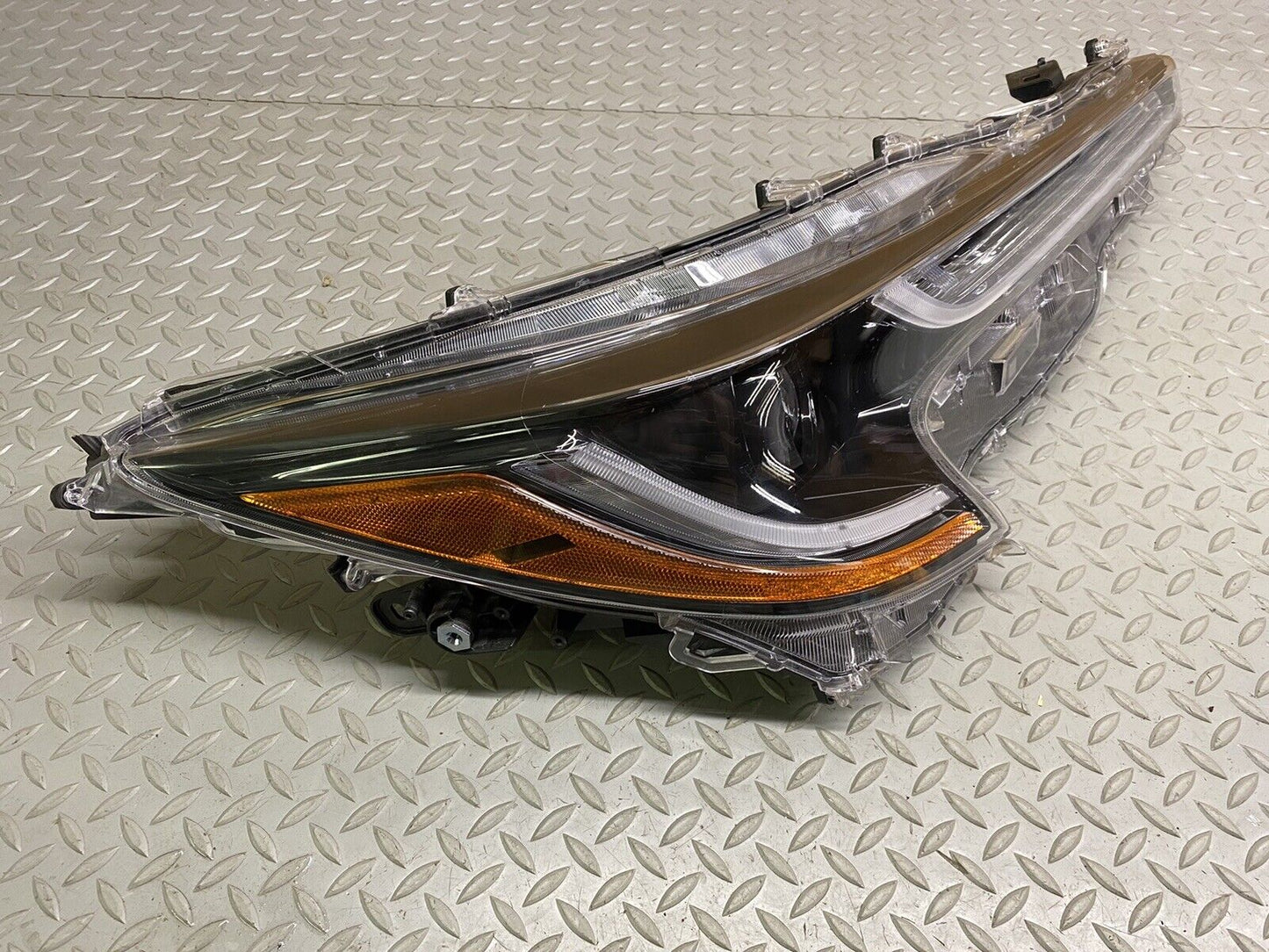 2020 2021 2022 TOYOTA COROLLA BASE HEADLIGHT PASSENGER RIGHT LED HEADLAMP OEM