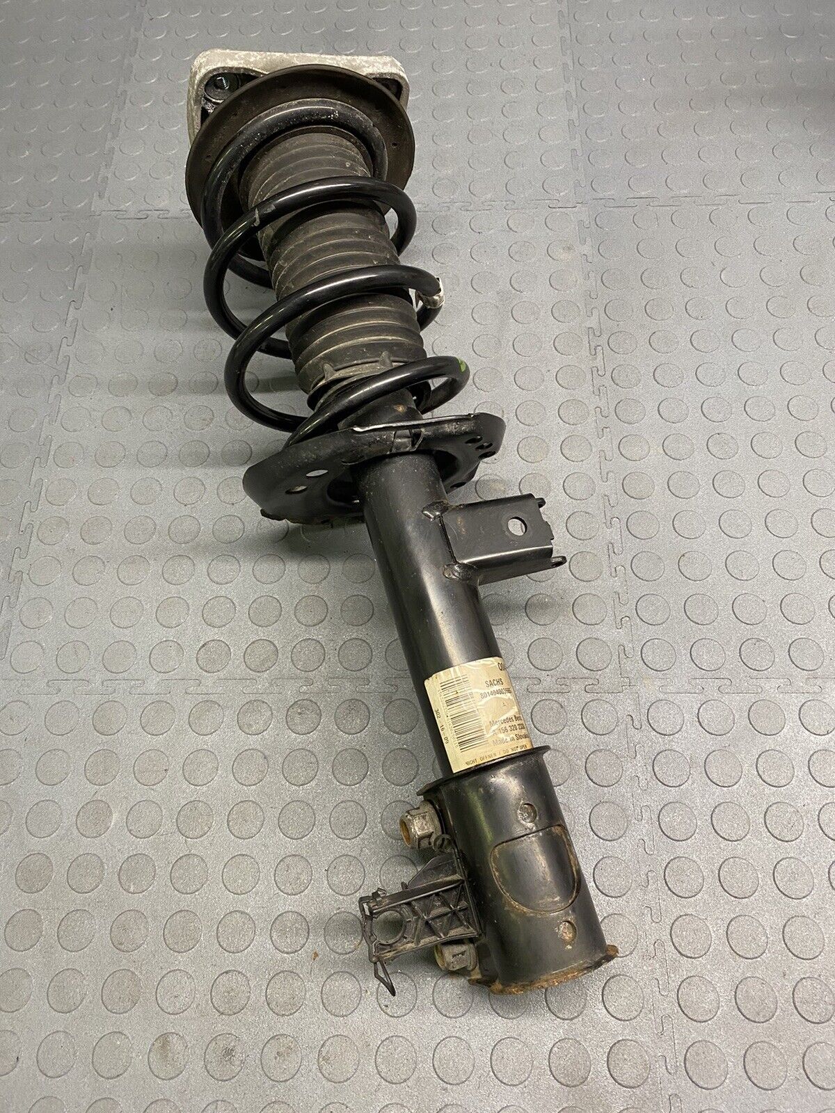 17 18 19 INFINITI QX30 FRONT LEFT DRIVER SIDE SHOCK ABSORBER STRUT OEM 60k