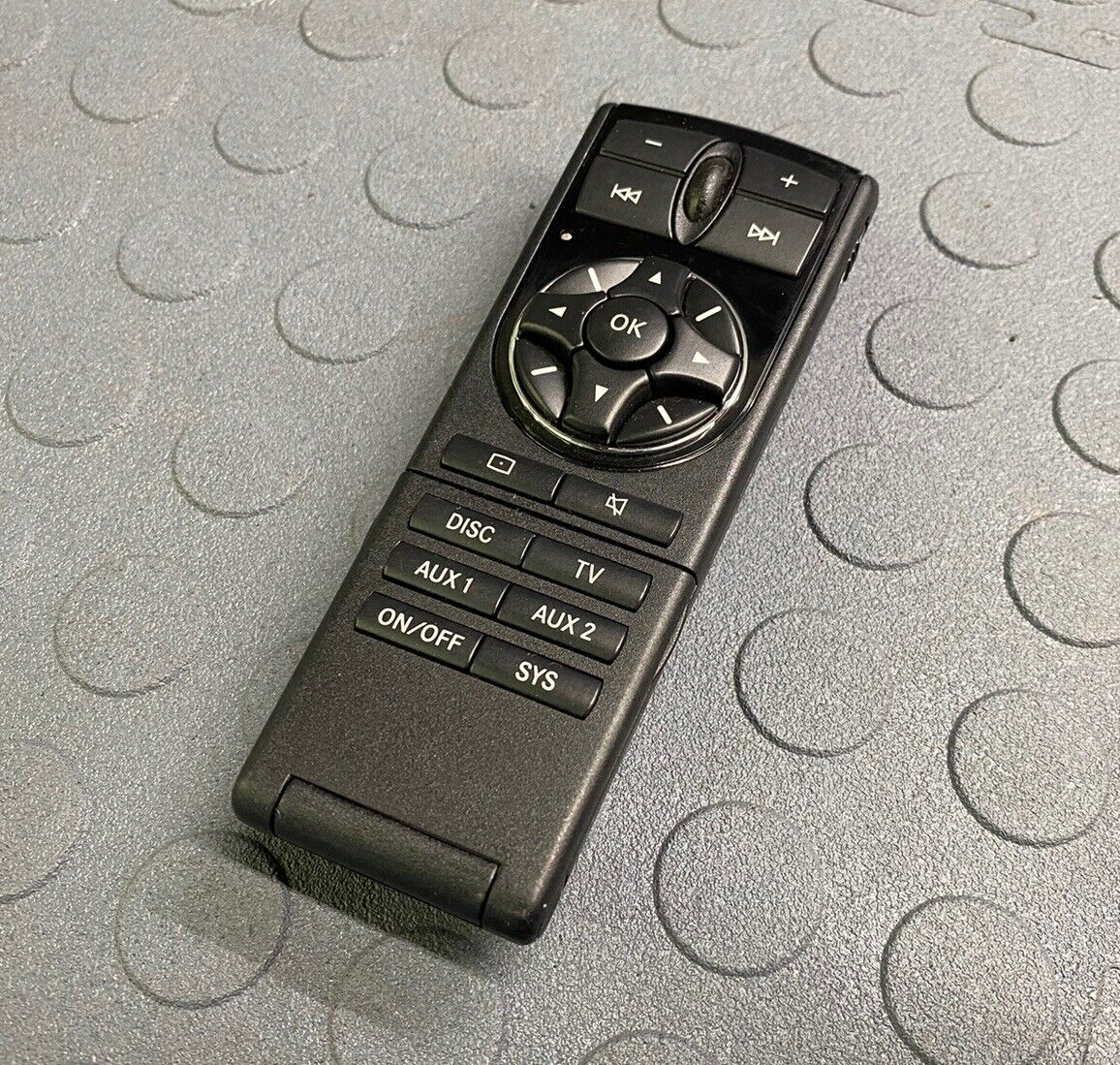 2007 2008 Mercedes GL320 GL450 GL550 Headrest DVD Entertainment Remote Control