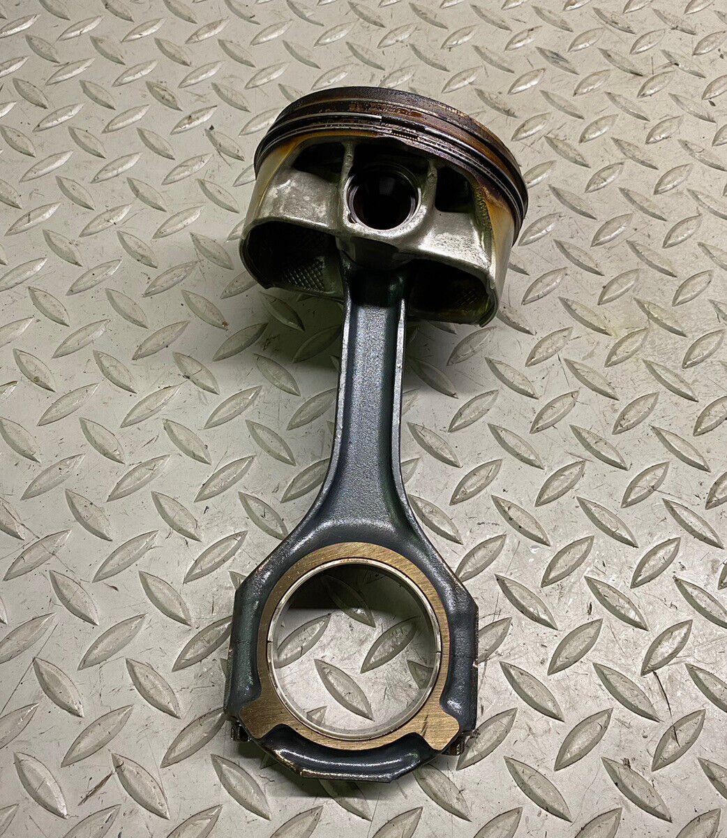 2012-2019 MERCEDES AMG OEM 5.5L M157 PISTON AND CONNECTING ROD 157030051764 A