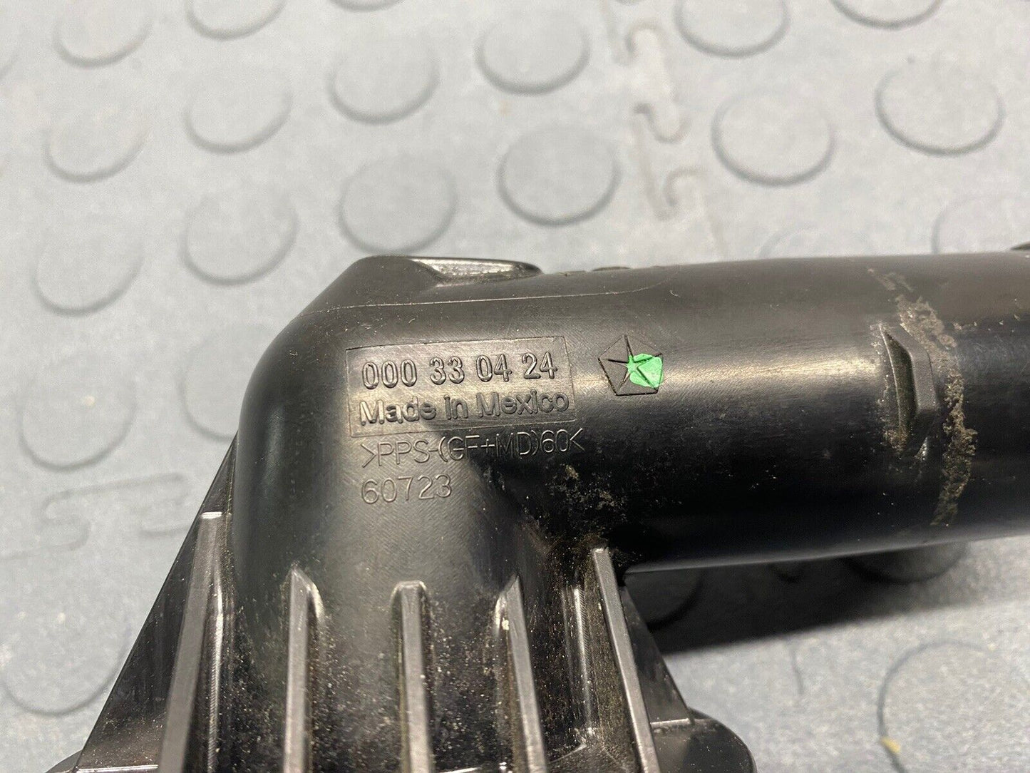 Maserati Ghibli Levante 3.0 V6 Bi Turbo 000330424 Thermostat and Housing