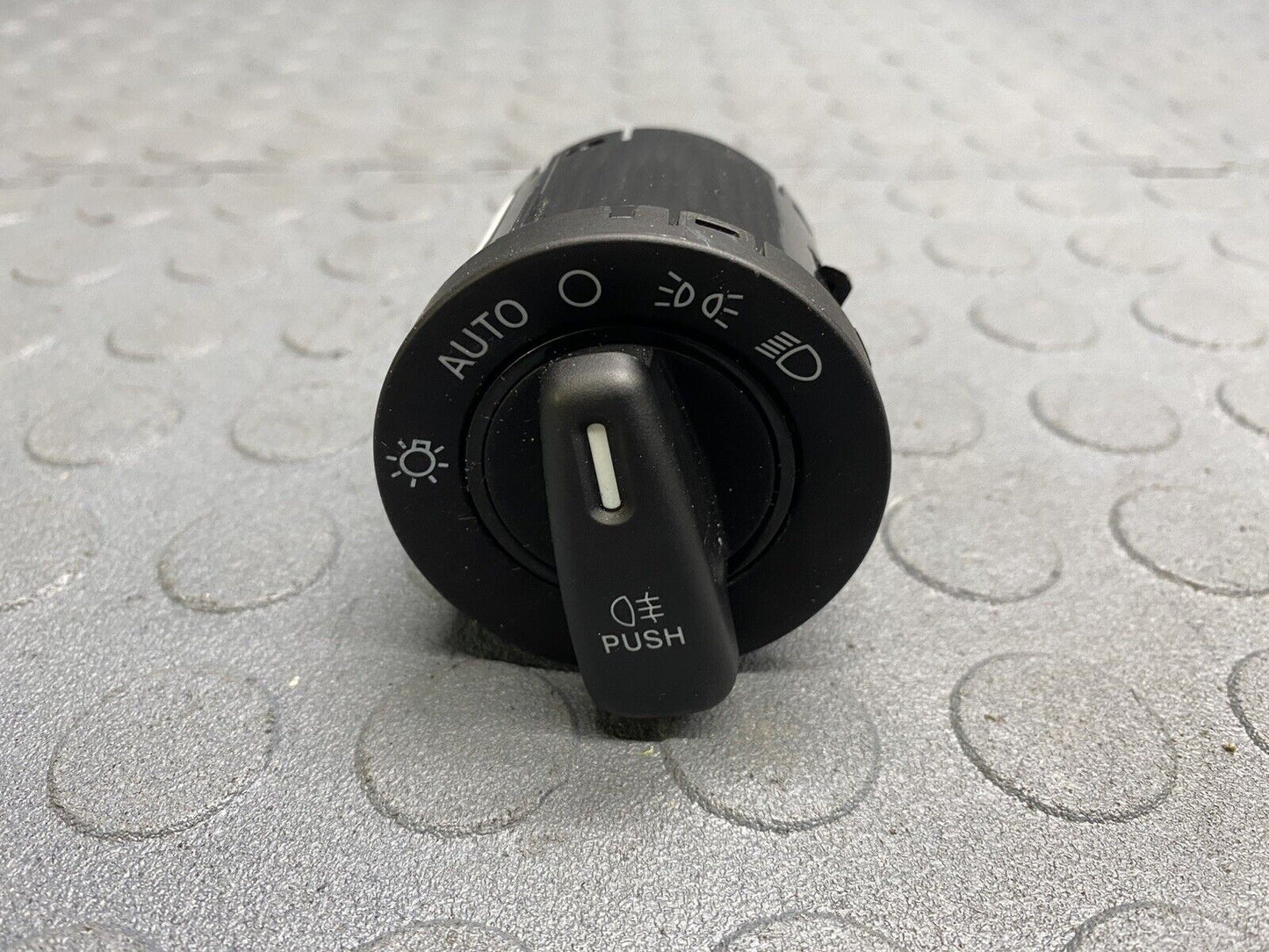 MASERATI GHIBLI QUATTROPORTE HEADLIGHT FOG LIGHT LAMP SWITCH 670019822