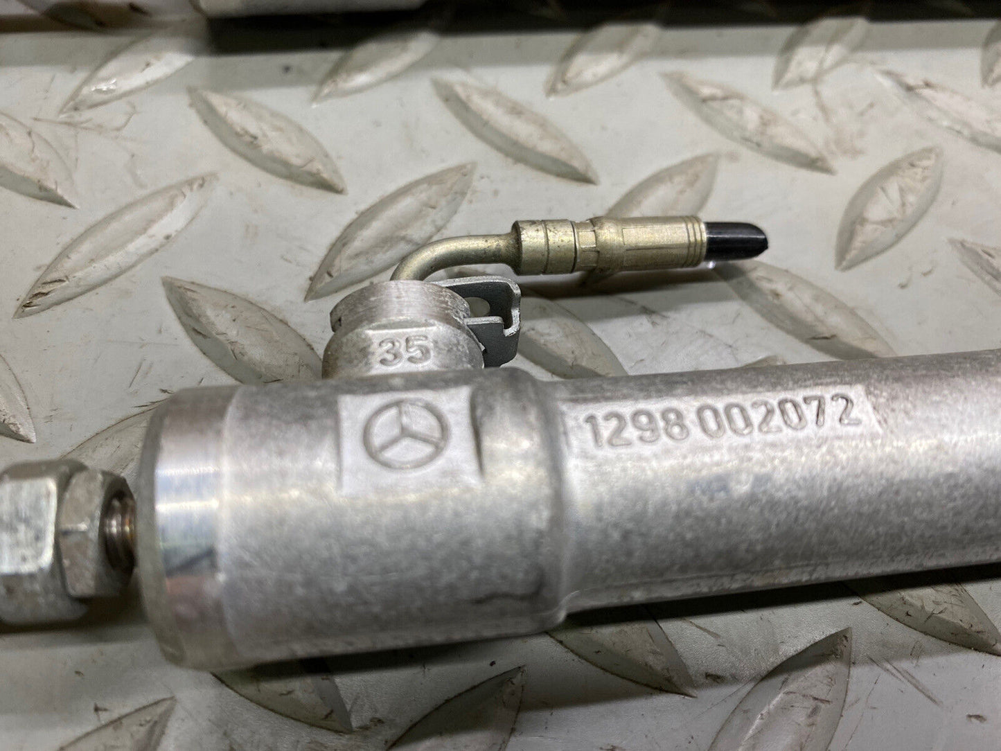 90-02 Mercedes R129 SL500 Convertible Rear Right Left Cover Lift Cylinder SET