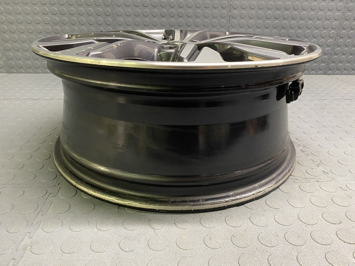 Wheel Rim 18x7 Alloy 10 Grooved Spoke 17-19 INFINITI QX30 OE