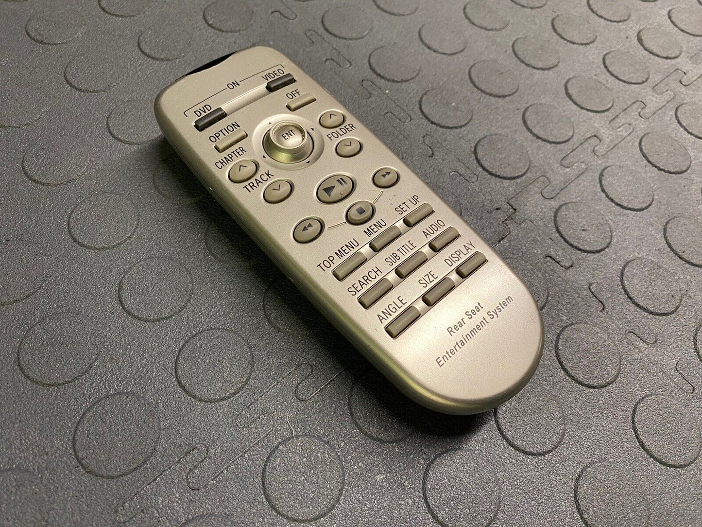2008-2013 TOYOTA HIGHLANDER REAR SEAT ENTERTAINMENT DVD REMOTE 86170-45020 OEM