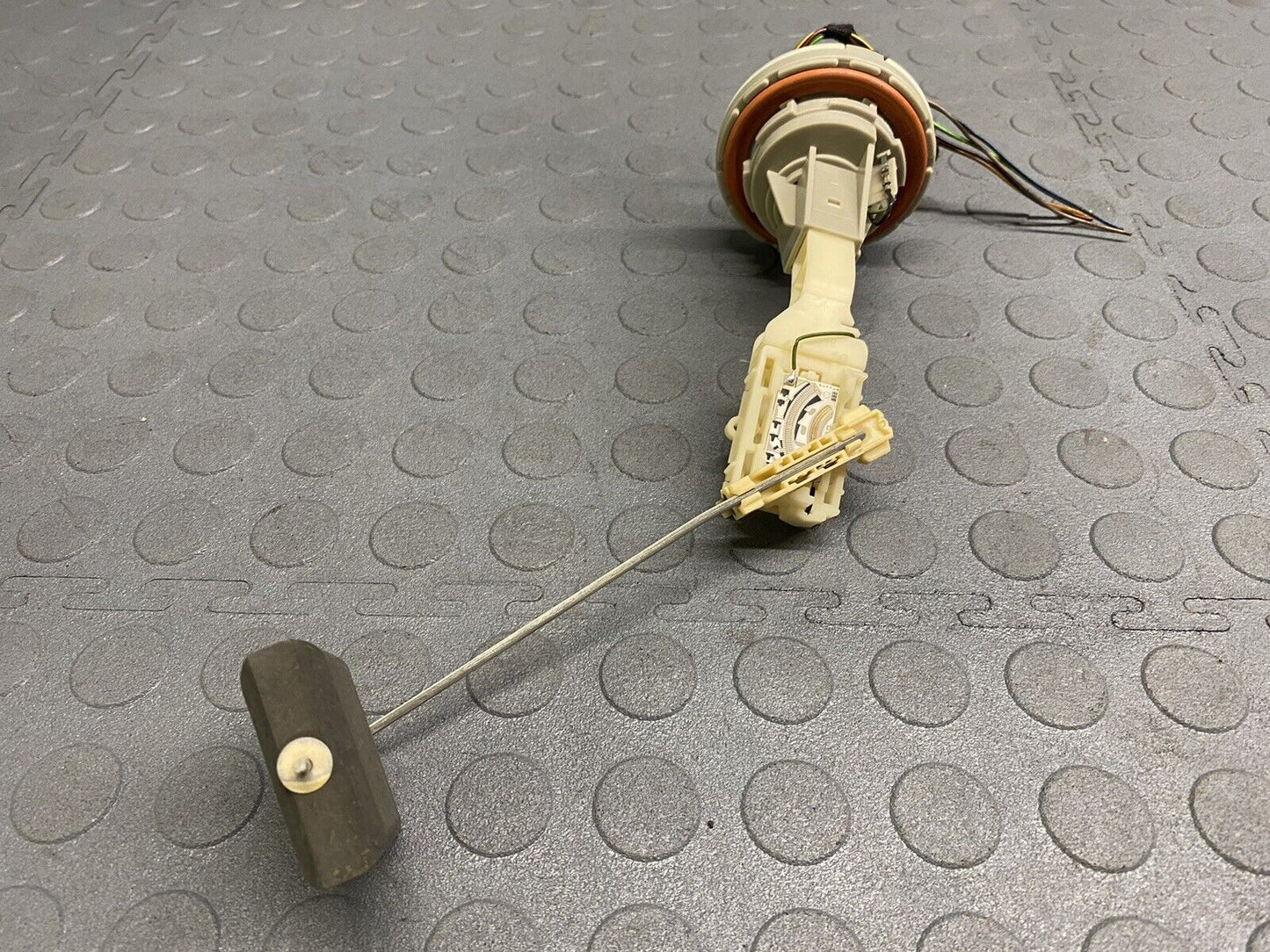 01-04 MERCEDES R170 SLK CROSSFIRE GAS TANK FUEL SENDING UNIT A1705421517