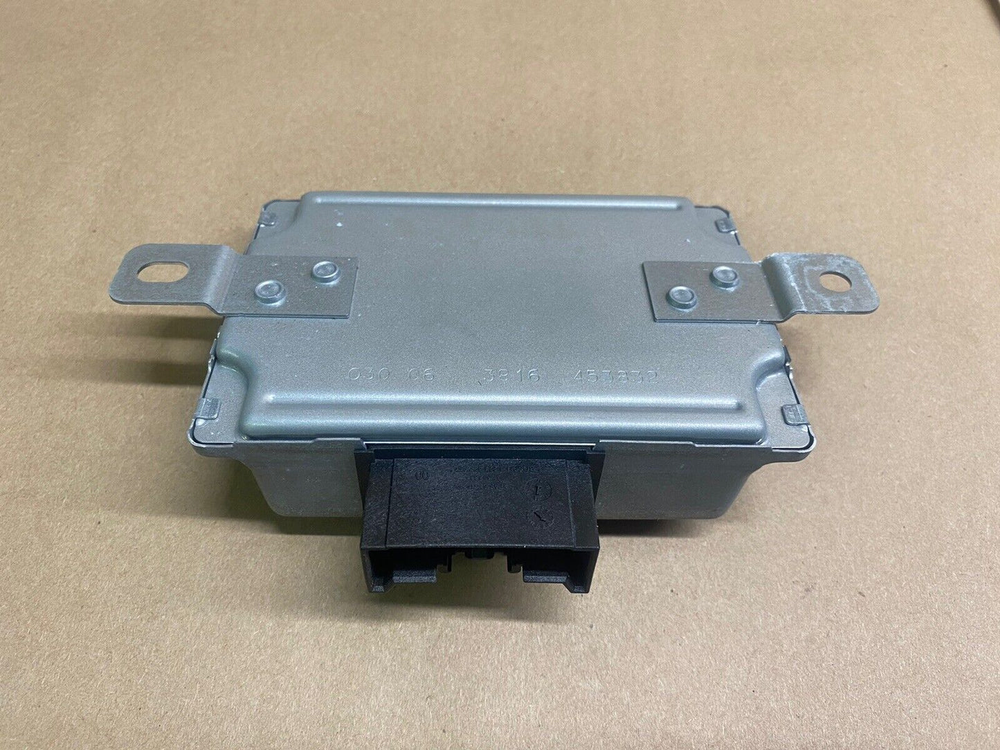 14-20 Maserati Levante Ghibli Voltage Stabilizer Power Inverter Module
