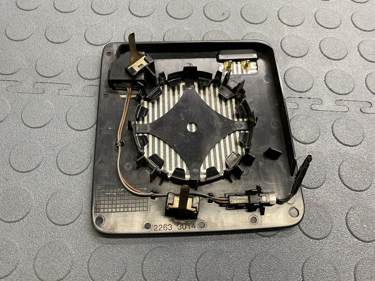 Jeep JL Wrangler OEM Passenger Mirror Glass Blind Spot 2018 2019 2020 2021 2022