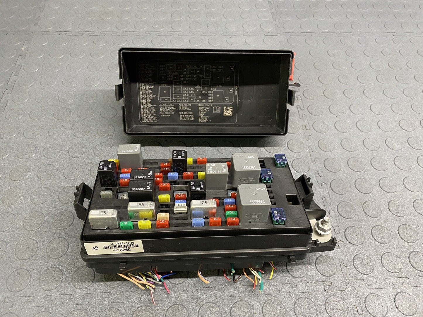 2008-2011 Cadillac DTS Buick Lucerne Fuse Box Relay 13712250 TESTED! NO MELT!!