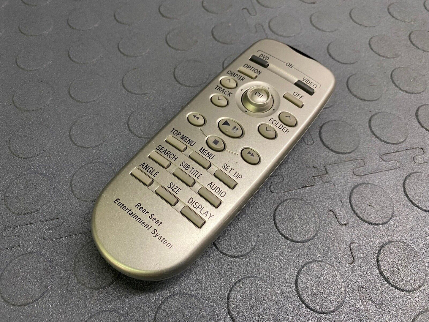 2008-2013 TOYOTA HIGHLANDER REAR SEAT ENTERTAINMENT DVD REMOTE 86170-45020 OEM