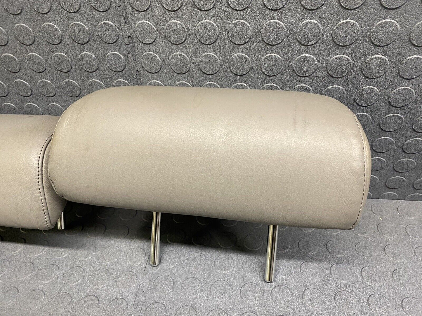 2003-2009 TOYOTA 4RUNNER SR5 REAR 2ND ROW HEAD RESTS HEADRESTS SET GRAY LEATHER
