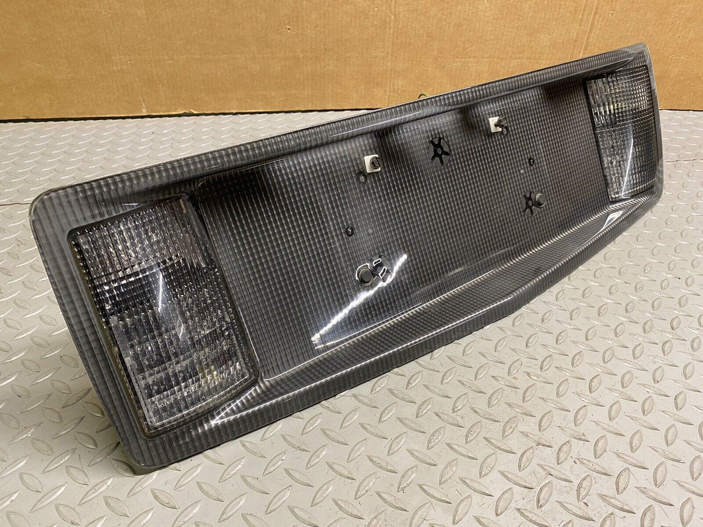 04-09 Cadillac XLR Trunk Tail Finish Panel Applique With Reverse Backup Lights