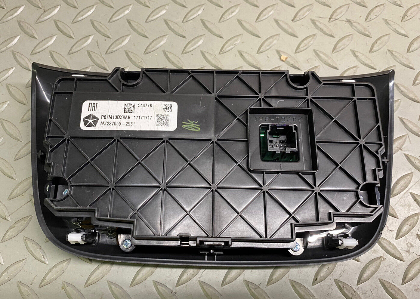 2019-2021 Jeep Compass Auto Dual Climate AC Heater Temperature Radio Control OEM