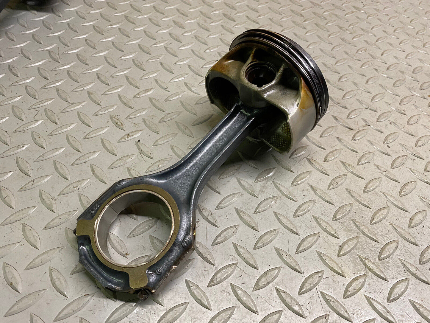 2012-2019 MERCEDES AMG OEM 5.5L M157 PISTON AND CONNECTING ROD 157030051764 B