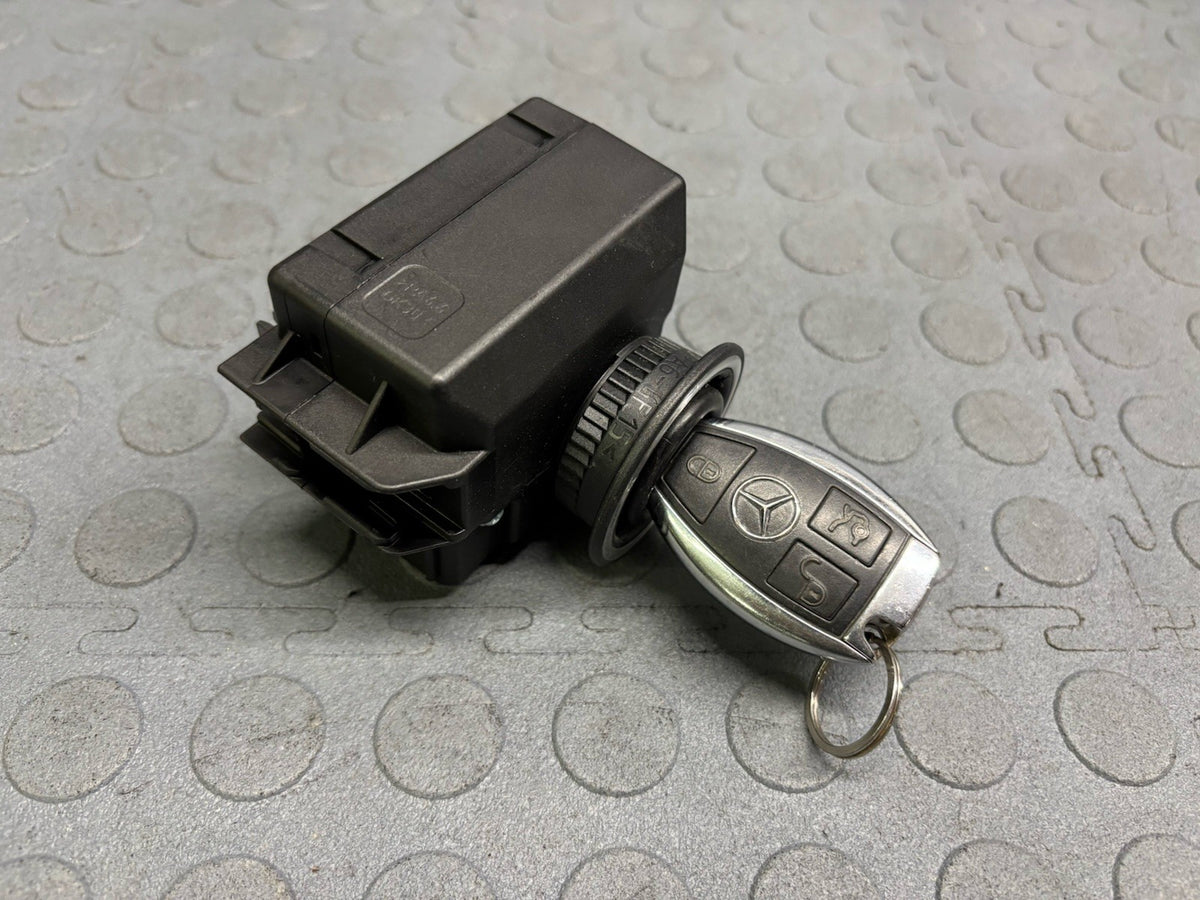 08-14 Mercedes W204 C250 C350 GLK350 Ignition Switch Module EIS with Key