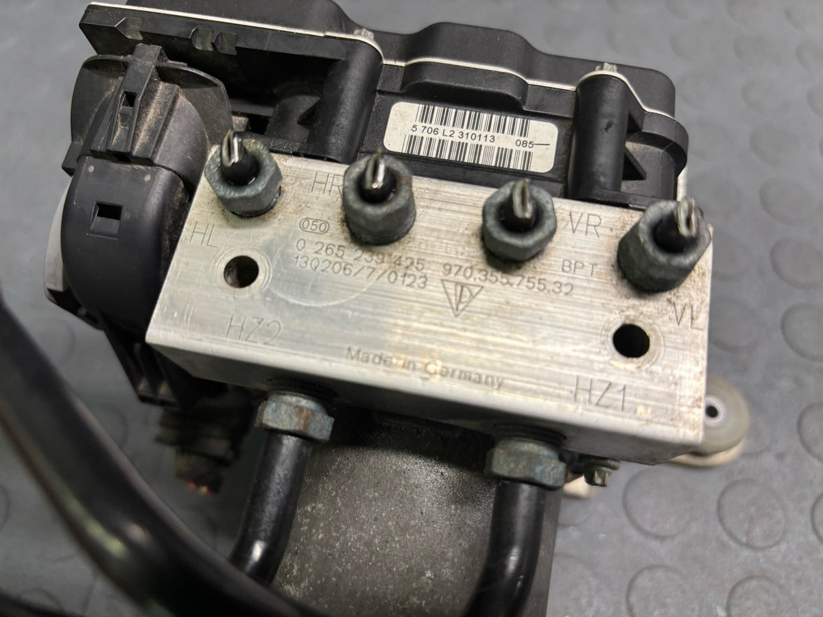 2013 PORSCHE PANAMERA Anti-Lock Brake Pump ABS Assembly 970.355.755.32