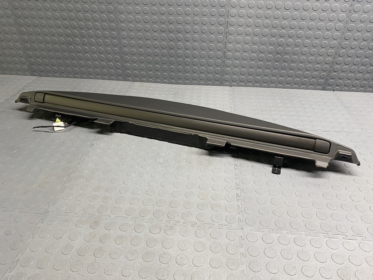 2014-2020 MASERATI QUATTROPORTE REAR WINDOW ROLLER SUNSHADE THIRD BRAKE LIGHT