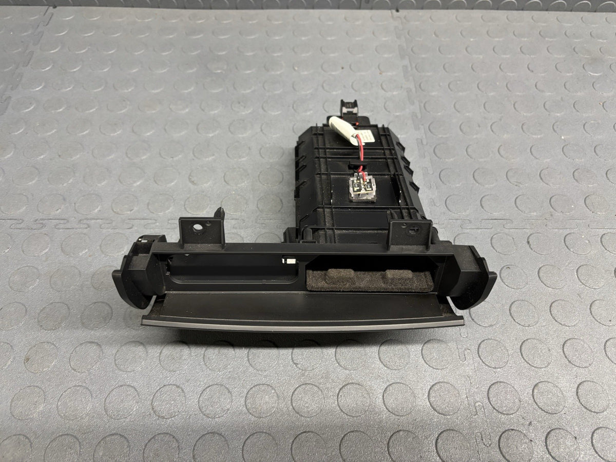 14-20 MASERATI Ghibli Dash AUX USB Phone Storage Box Compartment