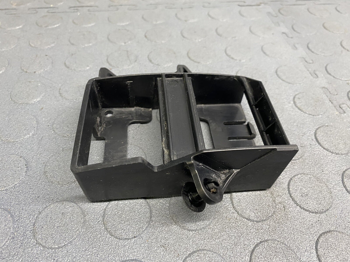 MERCEDES BENZ OEM W221 FRONT BUMPER SENSOR BRACKET 2218850467