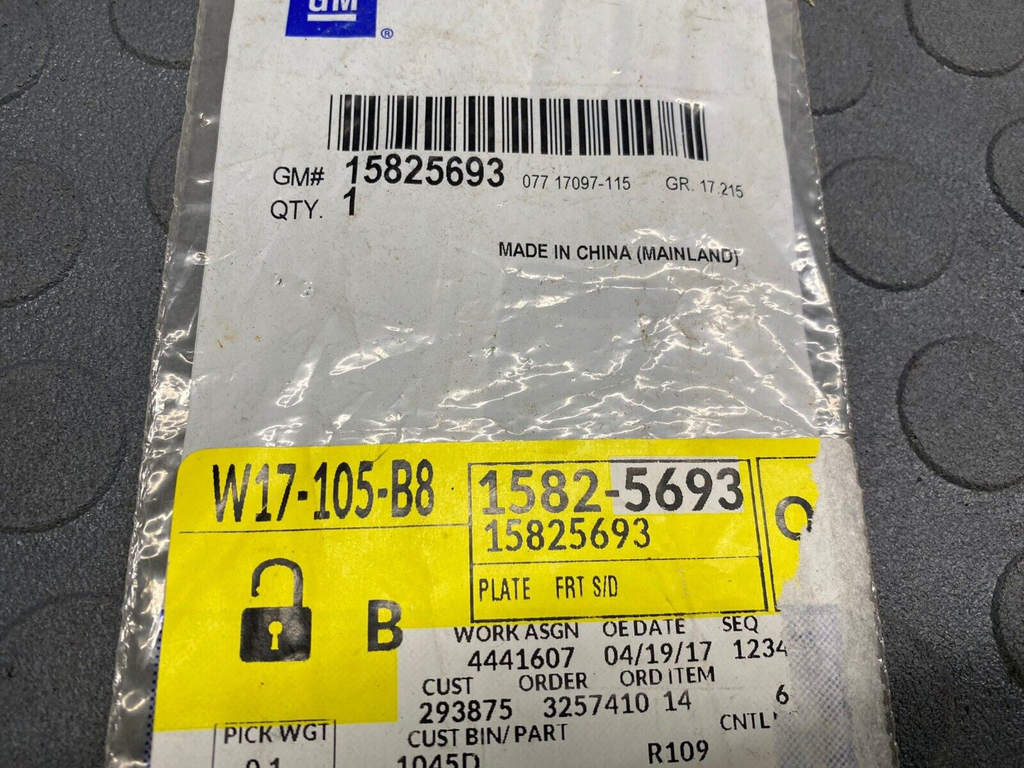 OE GM Front Door Tailgate TAHOE Emblem Badge 07-2020 Chevrolet 15825693 QTY 2