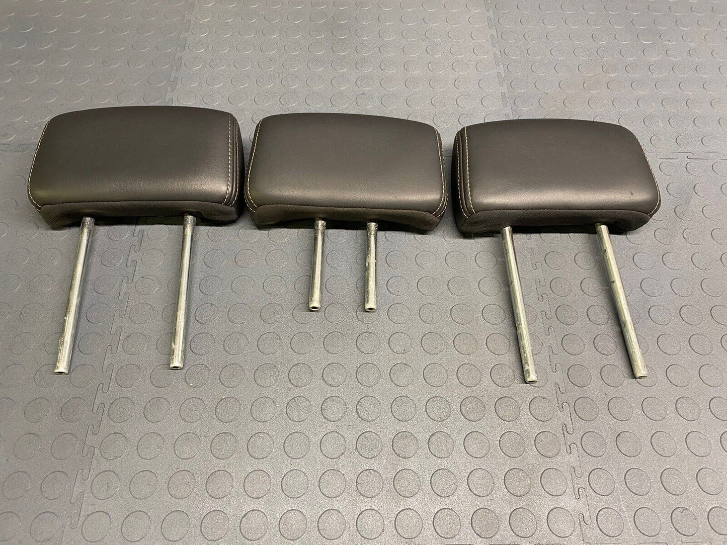 2009-2012 DODGE RAM LARAMIE 2ND ROW SEAT HEADREST HEAD REST SET (3) LEATHER OEM