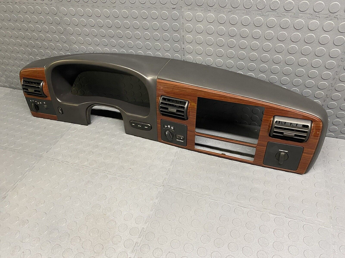 2005-2007 Ford F250 F350 Dash Cluster Bezel Trim Panel Lariat Wood Trim Surround