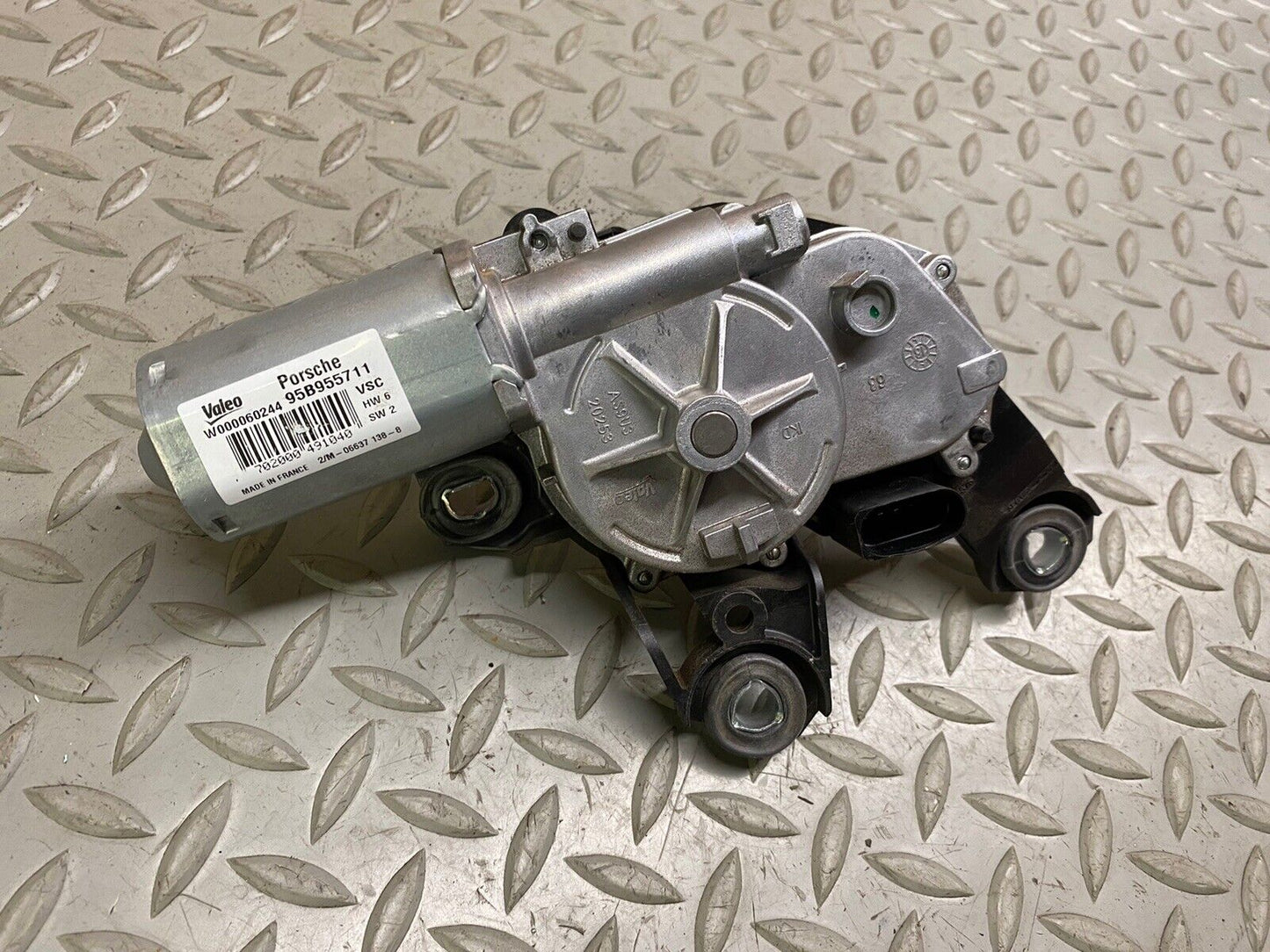 Porsche Macan 95B Rear Windshield Trunk Wiper Motor 95B955711