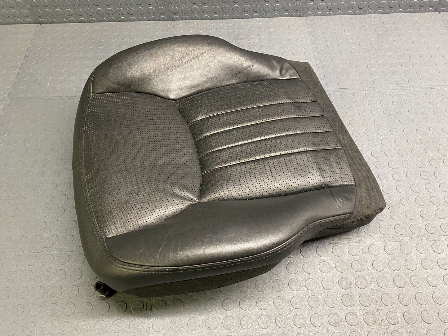 03-06 Mercedes W220 S55 S65 AMG Front Right Side Lower Bottom Seat Cushion