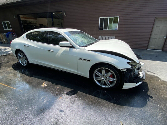 14-22 MASERATI QUATTROPORTE RIGHT FRONT DOOR COMPLETE NO GLASS WHITE OEM