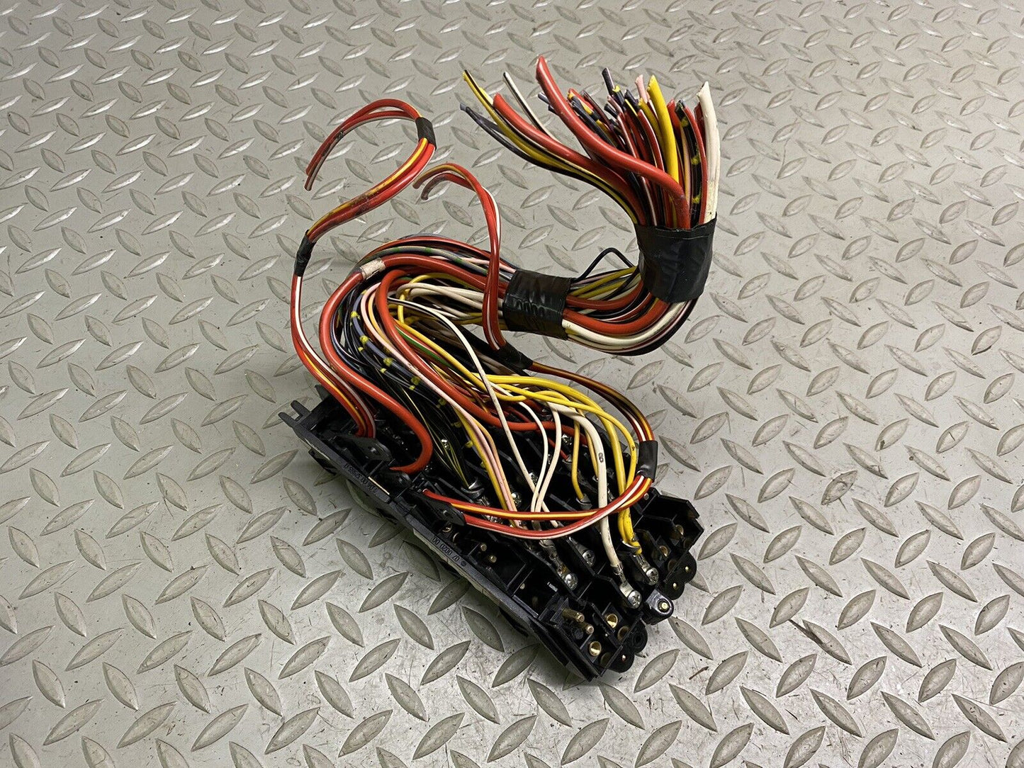 1990 - 1995 Mercedes R129 SL320 SL500 SL600 Front Fusebox OEM 1295401606