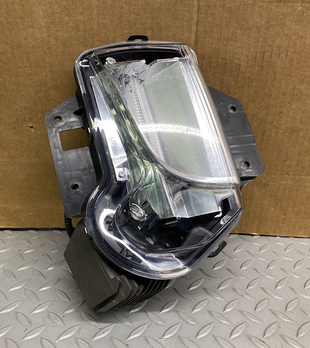 2013-2017 CADILLAC XTS Passenger Right Corner Fog Light Daytime Running RH