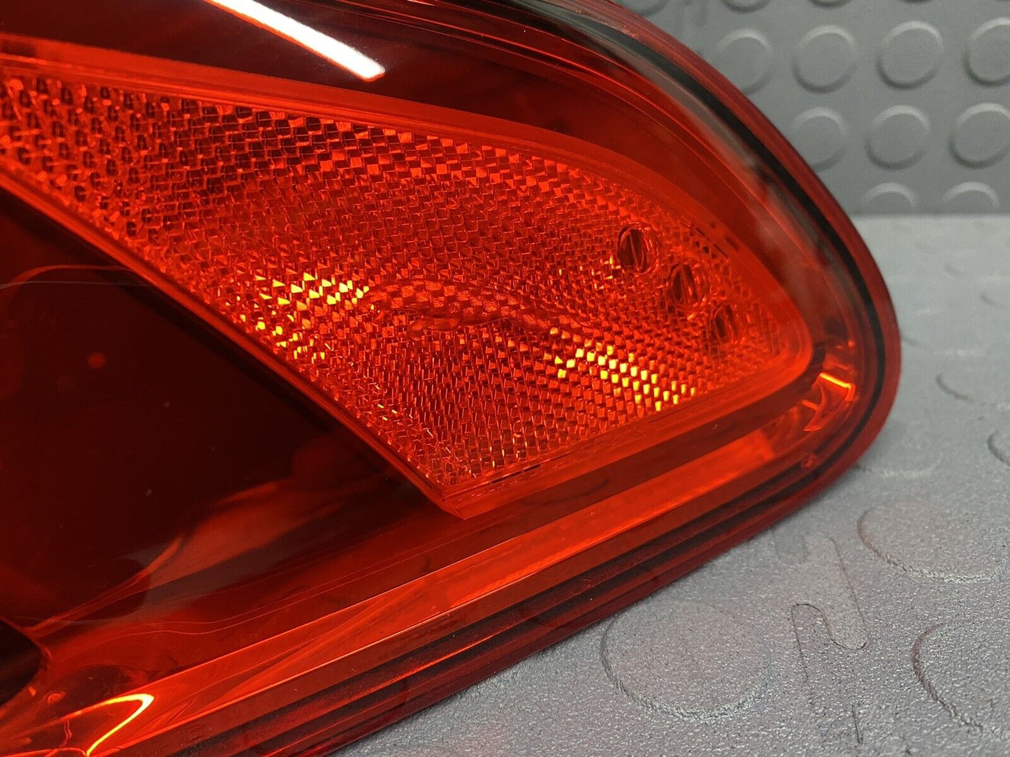 12-15 Jaguar XF XFR X250 Right Passenger Taillight Tail Light OE