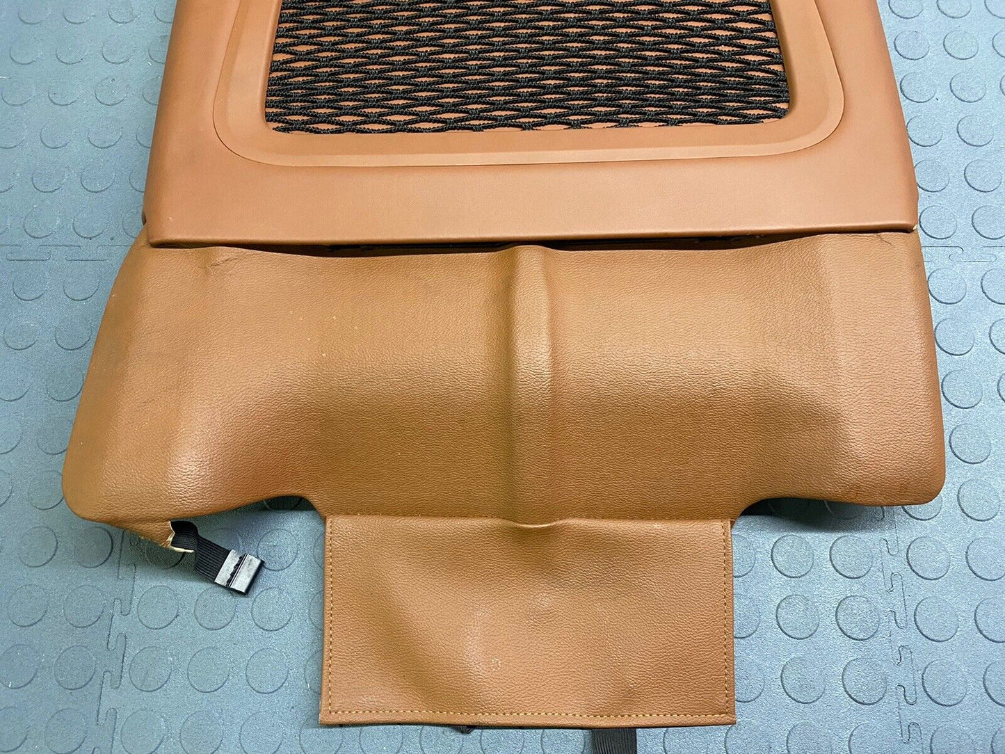 MASERATI LEVANTE FRONT LEFT DRIVER SEAT BACK PANEL COVER TRIM OEM TAN CUOIO