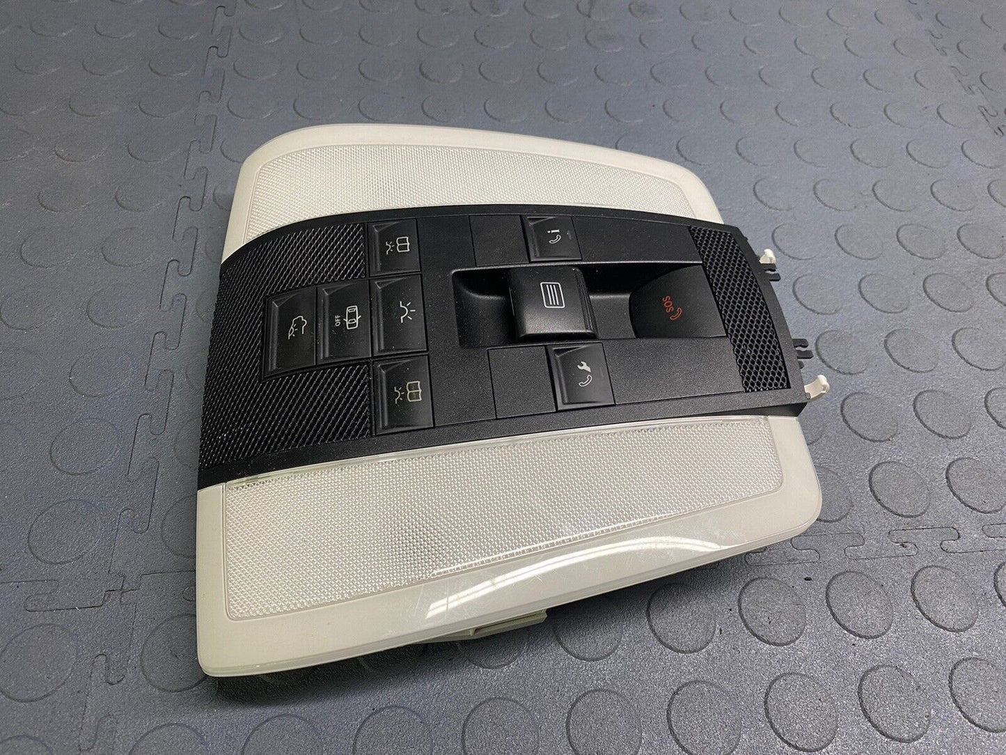 08-11 Mercedes W204 C63 AMG Front Overhead Dome Light Lamp Switch Control Black