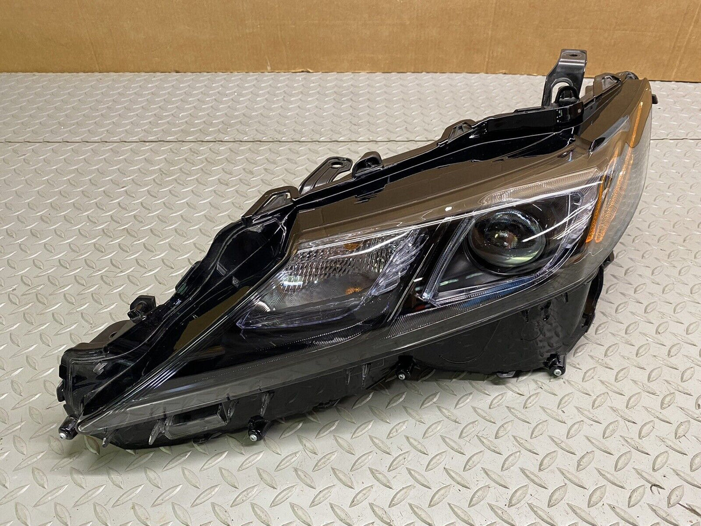 2019-2022 OEM Toyota Camry Headlight LEFT LED Black Bezel Headlight NO DAMAGE!!!