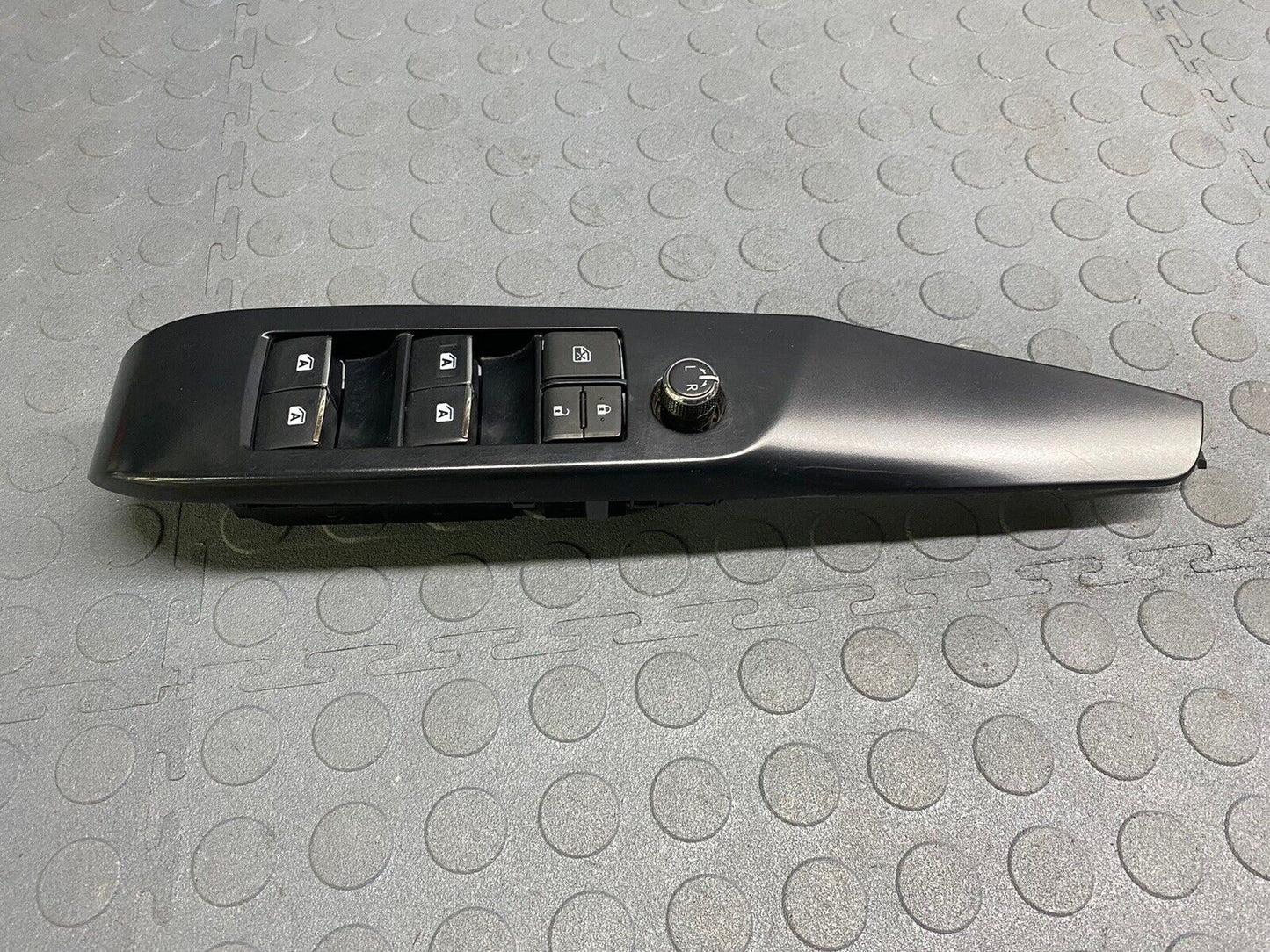 18-23 Toyota Camry Master Power Window Switch W Bezel Front Driver 84040-33160